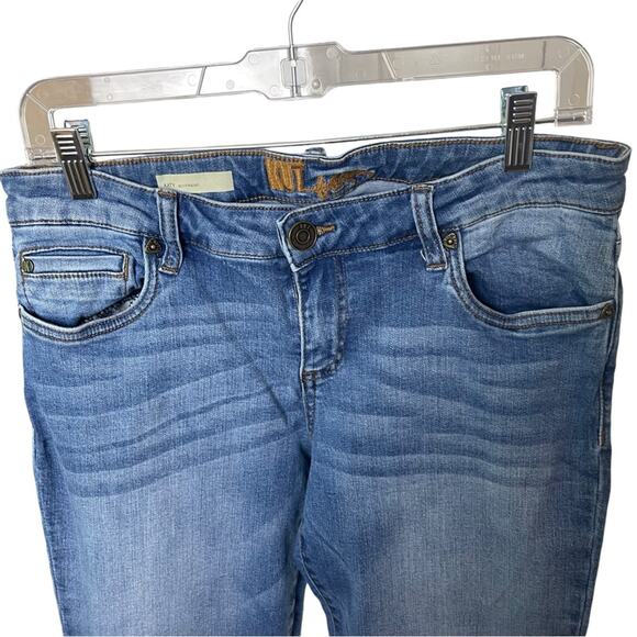 KUT - The Katy Boyfriend Jeans, Casual, Weekend, Coastal, Whiskering, 8 (31”) - Picture 2 of 7